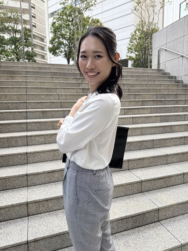 同僚を口説いてSEXするアカウント 今、狙っている同僚 三池小春 画像1