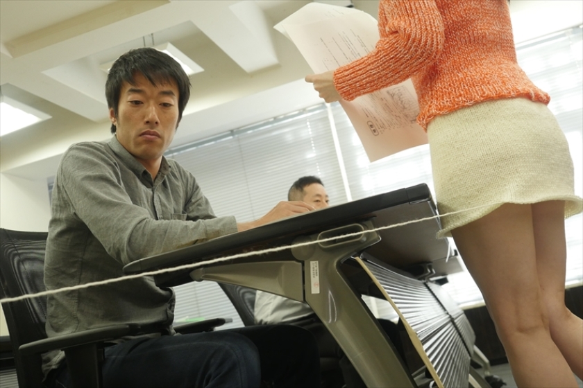 もう～まさにアニメ！解れた糸を引っ張るとみるみる服が短くなっていくwww 波多野結衣 二宮和香 心花ゆら_26