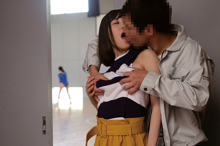 揉みしだきたい巨乳ニットの女たち 篠田ゆう 瀬戸すみれ 持田栞里_18