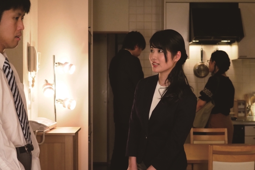 偶然元カノと遭遇！！現カノが近くにいるにも関わらず俺を痴女ってきた！ 水谷あおい 愛華みれい 浅見せな_16