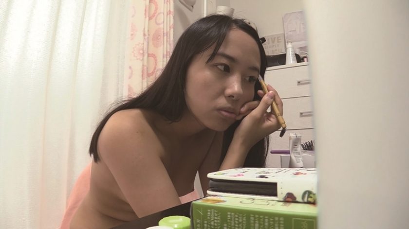 女子大生の日常生活を覗いてごらん 愛里るい 椎葉みくる_1