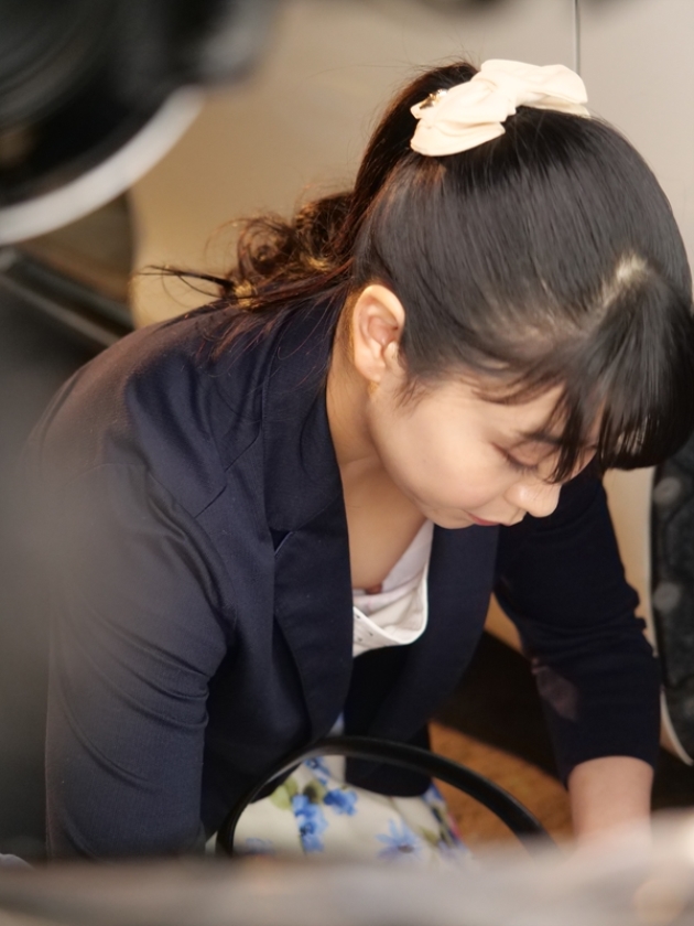 放尿を見られた女性教員の生まれて初めてのイキっぱなしSEX 大浦真奈美 星あめり 皆野あい_1