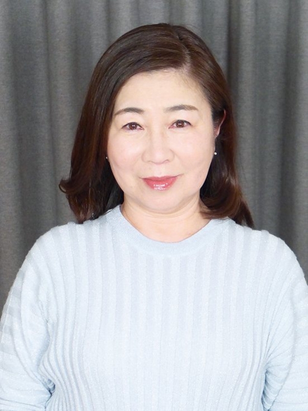 大股開きの熟女 エロドラマ 6人4時間 「そこ汚いからダメ～！」 画像8