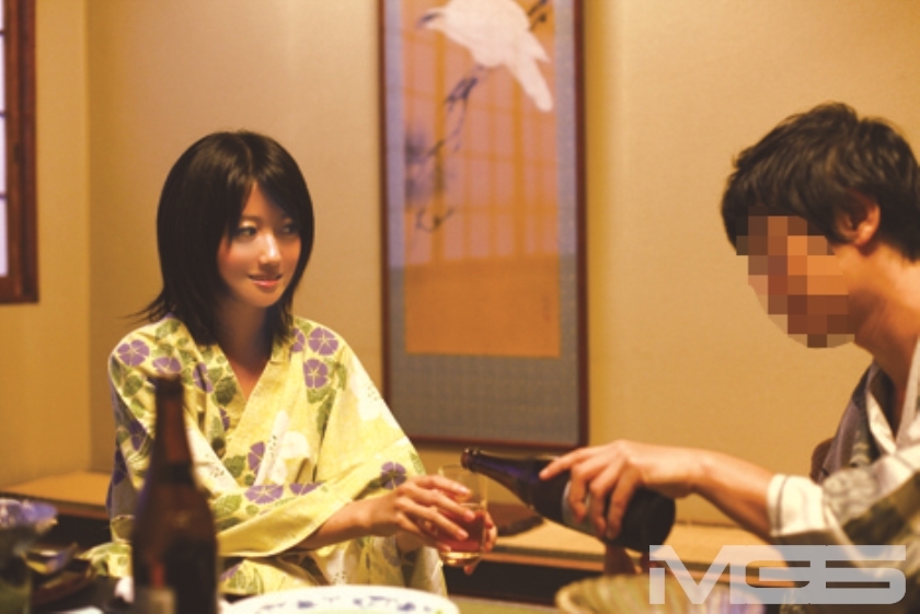 温泉レポートだけのはずが… 素人妻ダマし撮り！ 露天で口説いて浮気SEX完全盗撮！ Case3_3