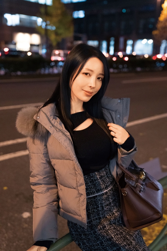 東京セレブ人妻限定ナンパ！！ちょっとだけよ！おっぱいだけよ！先っぽだけよ！18人4時間 画像9