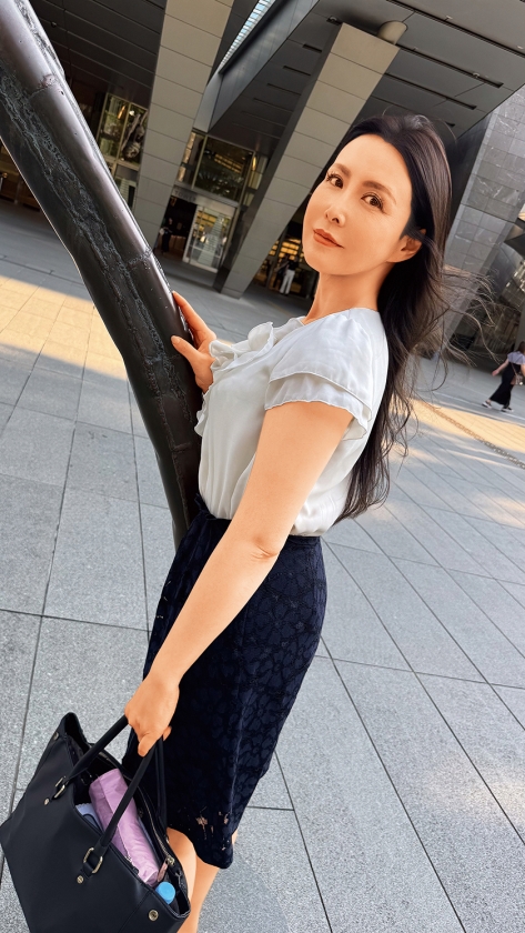 ゴージャス熟女ナンパ！贅沢・豊満・妖艶 三拍子揃いの中出しSEX_6