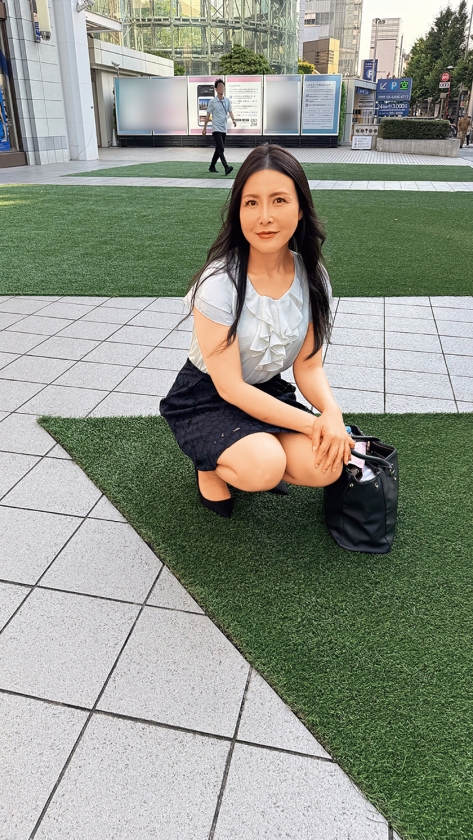 ゴージャス熟女ナンパ！贅沢・豊満・妖艶 三拍子揃いの中出しSEX_7