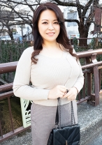欲求不満豊満熟女①