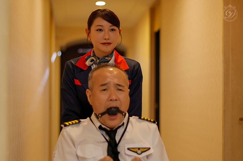 飛べないCAは‘ただ’のオスブタを飼っていますー。~フライト欠航日のクズ機長‘教育‘日誌~ 三葉ちはる DAHLIA 1dldss00543 サンプル画像8