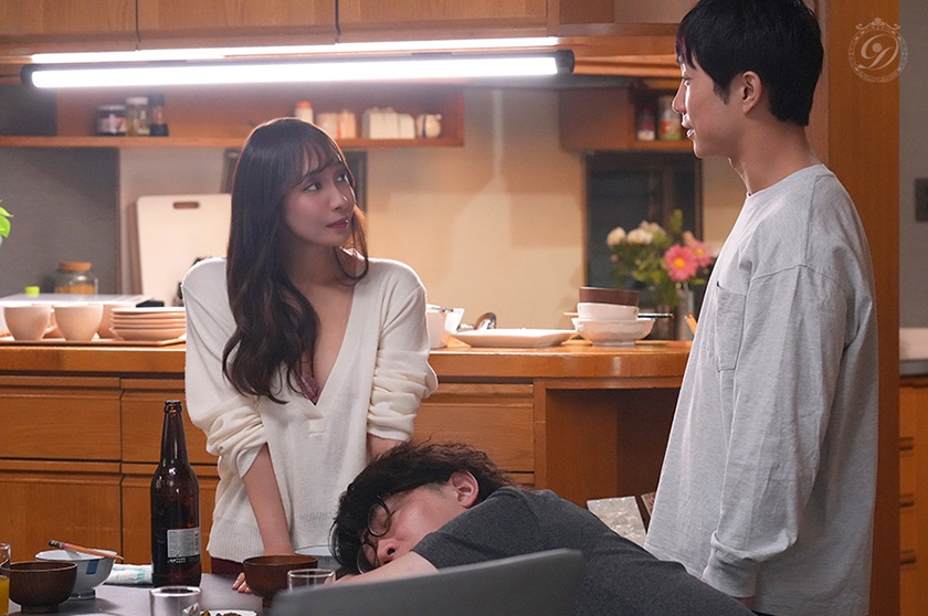 「動かなければお義兄さんは悪くないから。」夫に相手にされない人妻の一方的な腰ふり騎乗位。 逢見リカ 「動かなければお義兄さんは悪くないから。」 1dldss00555 サンプル画像1