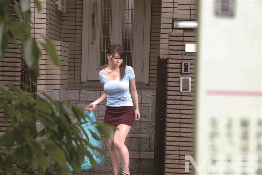 「無防備な胸の谷間が悩ましい美淑女にチ○ポが3倍デカくなる膨張率を見せつけたらヤられた」 VOL.1_8