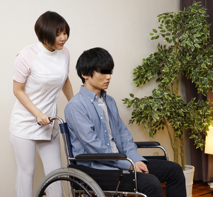 この田舎臭さがタマらない！素朴かわいい癒し系女子がAV面接に来たので即採用して即撮影！！_3