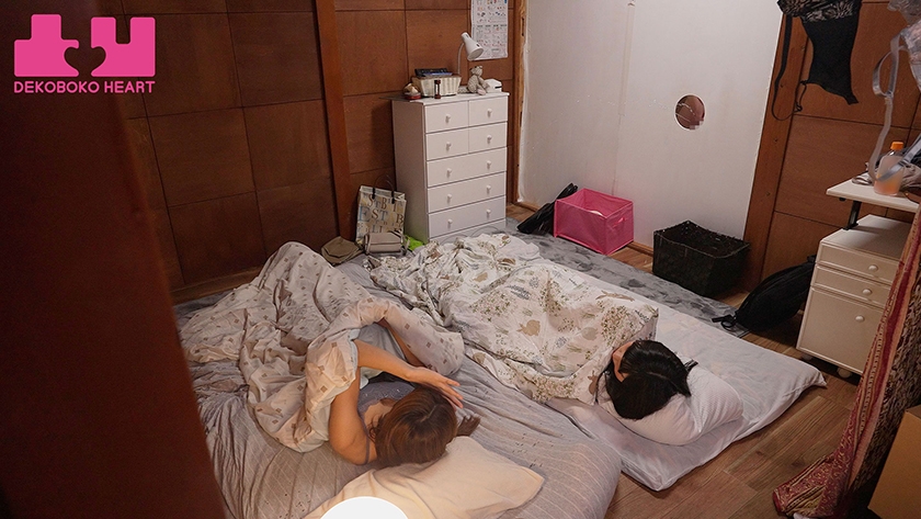美少女ドジっ子隣人ストーカーちゃん のぞき穴ベロキス大作戦! 皆瀬あかり 水川潤 美少女ドジっ子隣人ストーカーちゃん のぞき穴ベロキス大作戦! 皆瀬あかり 水川潤