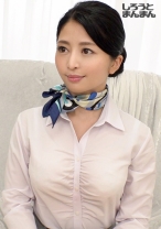 
                        【豹変！！】普段は上品で冷静沈着なCAが固定バイブで下品に喘ぎまくりのイキまくり！「お●んちんが欲しくなっちゃって…」最後は膣内中出しランディング！！
    