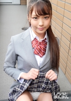 SEX経験1回の超美少女がイラマに初挑戦！覚束ない所作でチ●コと指を喉奥に突っ込み口マ●コを刺激♪初々しさ満点のほぼ処女マ●コを生ハメ&生中出し！