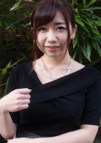 さとみさん 36歳 Fカップ専業主婦