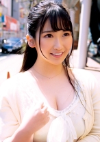 かなこさん 23歳 胸元の開いた服着て歩く欲求不満のF乳奥さま