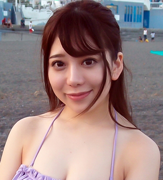 みさとさん 20歳 パイパンビキニ女子大生 【ガチな素人】