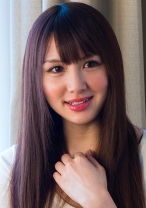 ショップ店員のゆきさんに素股！「入っちゃわないかな？なんかスゴイ当たります。当たってキモチイイ。これ中途半端でヤダ！」ってどうしましょうか？あれ？自分から入れちゃいましたね。