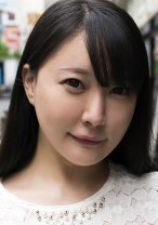 セレブで天然で専業主婦で子なしの奥様はなぜかパイパンで爆乳！おまけに夜な夜なひとり酒！こんなふしだらな人妻は中出しでお仕置きですね