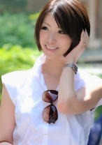 温泉地で開放的になった人妻と露天風呂で火照ったカラダをほぐしたら淫乱人妻さんに豹変?背中を向けて立ちバックからの挿入を要求してくるじゃありませんか!なんてけしからん女なんだ!