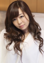 むっちむちの巨乳人妻 藤川みなこさん