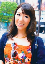 専業主婦一筋えりこ奥様がカミングアウト!「お恥ずかしいんですけど…なんか、ちょっとモノ扱いをされてみたい」なんと昔の彼氏がSっ気のある殿方でその思い出が忘れられずに夜な夜なオナニーでお慰めしている変態さんに中出し!