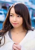 熊谷市に遠征して駅前ナンパ!色白でゆるふわな巻き髪の工場勤務美少女ユキちゃん20歳。大きめのお尻&細いウエストでバックの付き心地が最高。股関節が柔らかいからM字開脚の騎乗位もグー!髪の毛を振り乱してイク美少女ってはっきり言ってエロい!