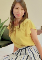 真理子さん 35歳 港区の下着メーカー企画室勤務。夫とはセックスレス。仕事柄華やかなライフスタイルでまだ遊びたいおしゃれ人妻は母乳を搾乳されながら感じる姿を知らない間に盗撮。