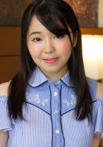 「こんな明るいところで見たことない」生チ○コをガン見して目が泳いでる乳輪のデカい女の子にしれ~っと素股からの中出し ゆな(21歳 大学生)