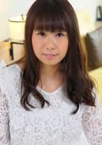 「えー入っちゃわないの??」と警戒するも素股から生挿入!「入ってますよぉ!」という訴えに激しくピストン! ゆうりちゃん(20歳 学生)