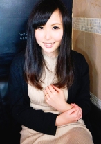 騎乗位で腰をクネクネ！全身でチ○コを味わってしまう奥様