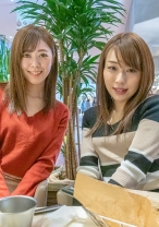 育児中の美人ママ友ふたりが痴女丸出しの3Pセックス！！ リナさん&奈緒さん