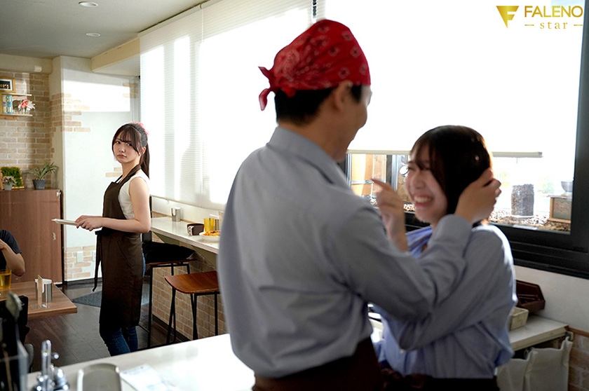 スキマバイト逆NTR 既婚店長を密着乳首責めで横取りする小悪魔カフェ店員 甘夏唯 FALENO star 1fns00234 サンプル画像6