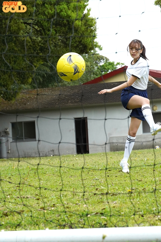 インターハイ常連の強豪校出身！引き締まった下半身に無尽蔵な絶倫性欲の女子サッカー部員AVデビュー 咲良なこ maryGOLDデビュー 1mgold00063 サンプル画像1
