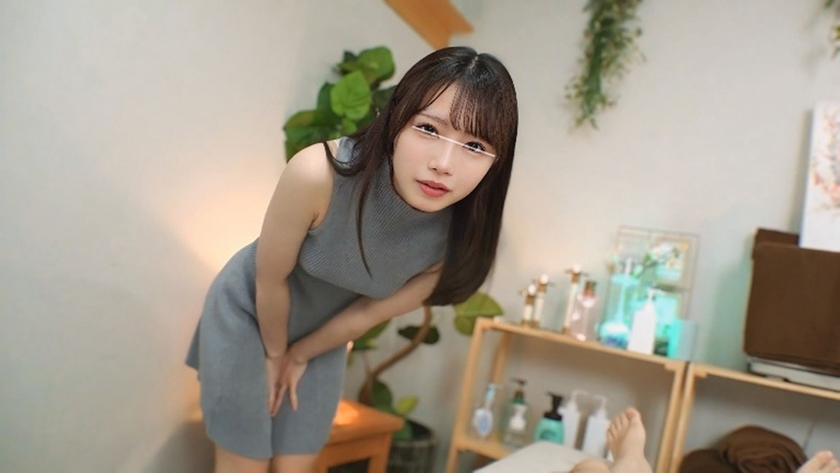 お店には内緒だよ？自ら積極的に本番に持ち込むまさかの展開！？人気のメンエス店は肉食エステティシャンの巣窟だった！【配信限定vol.2】 サンプル 12