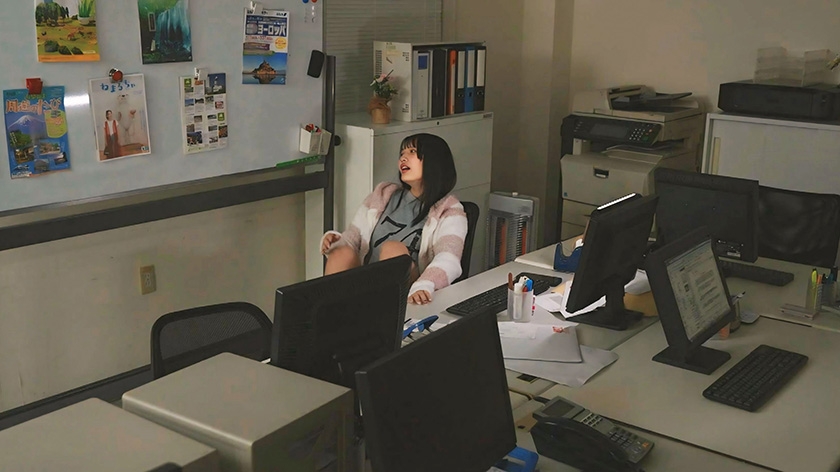 ズボラ界隈社畜ちゃん ブラック企業の深夜残業で会社に寝泊まり労働ザーメン搾取!ストレス解消の目覚ましセックスが毎朝のルーティーンになりました 画像5