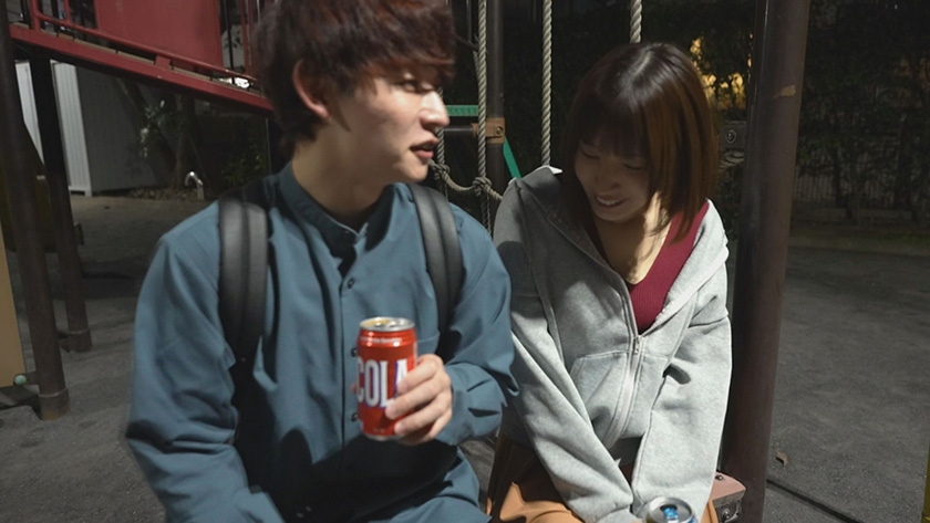 台風のせいで帰宅困難者になった女上司を自宅に招いたら…股間がムムム！？小さすぎた部屋着からはみ出た異常敏感デカチ○ポを一晩中弄んで朝まで連続射精50発 吉高寧々 画像2