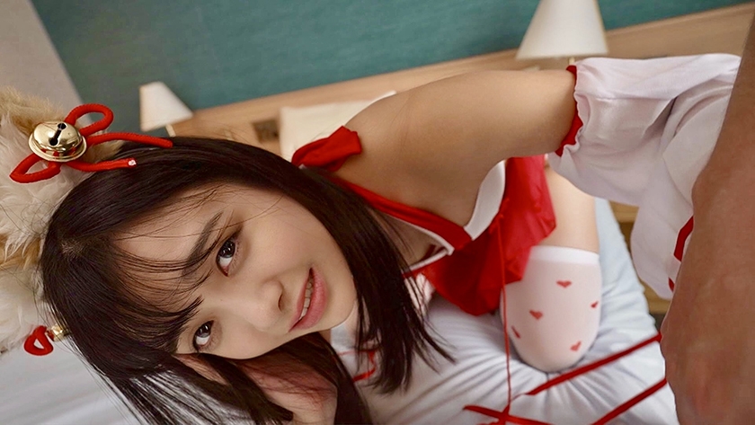 モデル志望の元気娘に卑猥コスプレ面接 なし崩しに触られてパンティヌレヌレ敏感ボディ！喉奥圧迫イラマに泣きながら嬉しイき！激しくケツ振り乱してドM開花中出し 画像3
