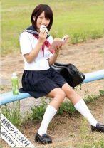 
                        制服少女と淫行 03
    