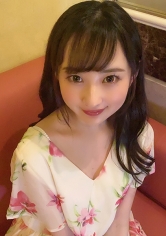 小柄で細身の美少女が生ちんぽにメロメロ中出し！