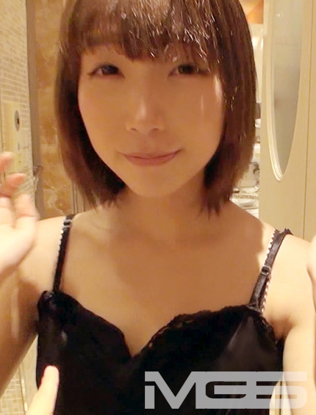ゆうこりん 21歳 販売員