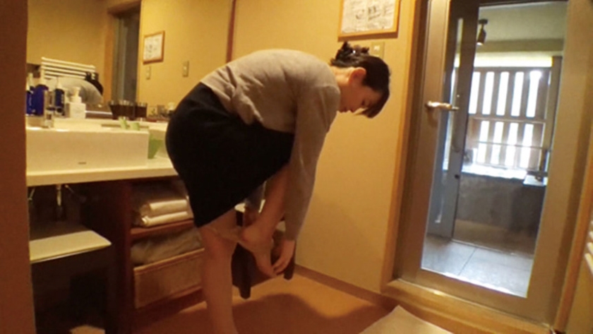 人妻不倫旅行 #173_1