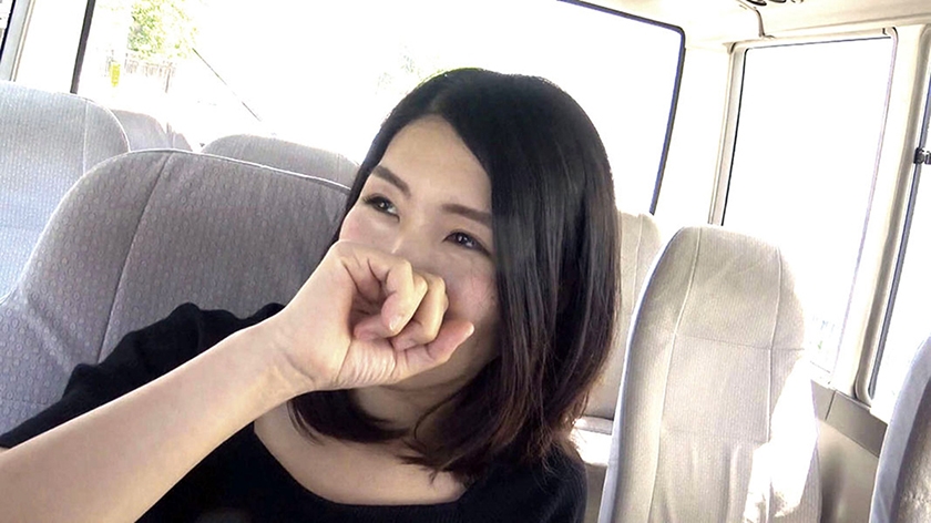 知り合いの人妻を連れて温泉旅行へ 003_0