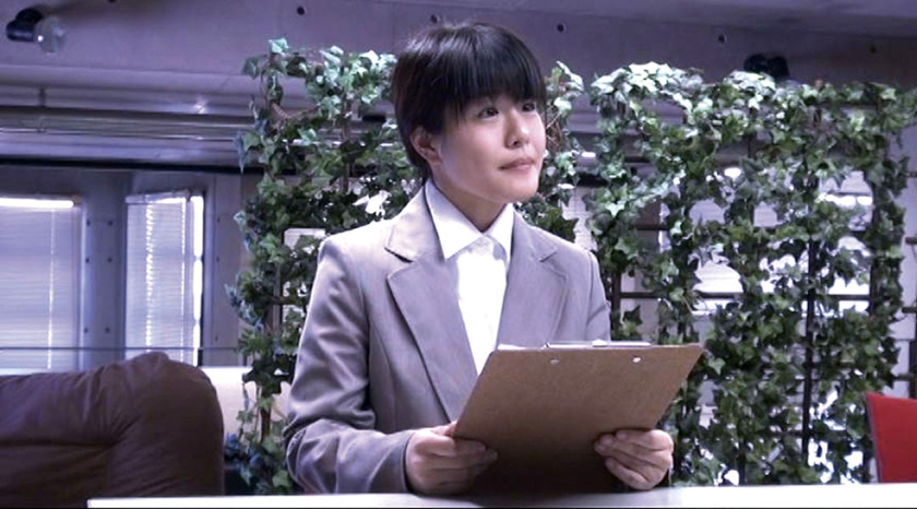 新人女性社員が面接官 004_0