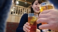 自分の部屋にとまることになった妻の女友達 ｢人妻園子さん(仮名)三十歳｣に当然のように手を出してしまうワタシサンプル画像4