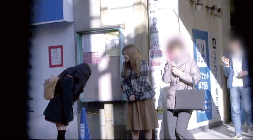 完全盗撮 女性限定・出張レズ風俗 【二】_18