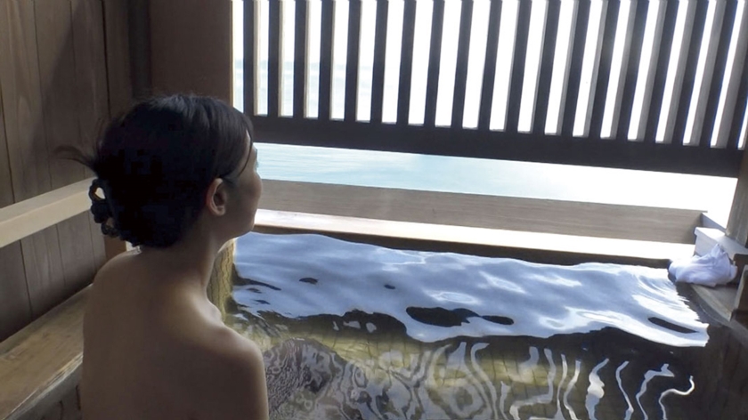 人妻湯恋旅行 120_13