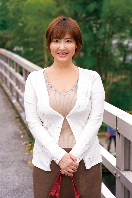 五十路奥様AVデビュー 画像1