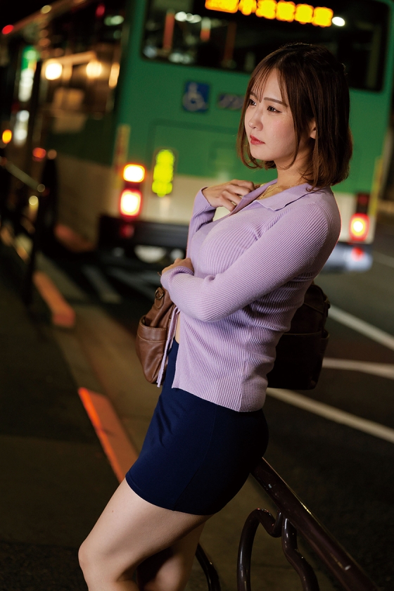 人妻不倫性交流出動画④ 深月めい 彩奈リナ 広瀬なるみ 画像1